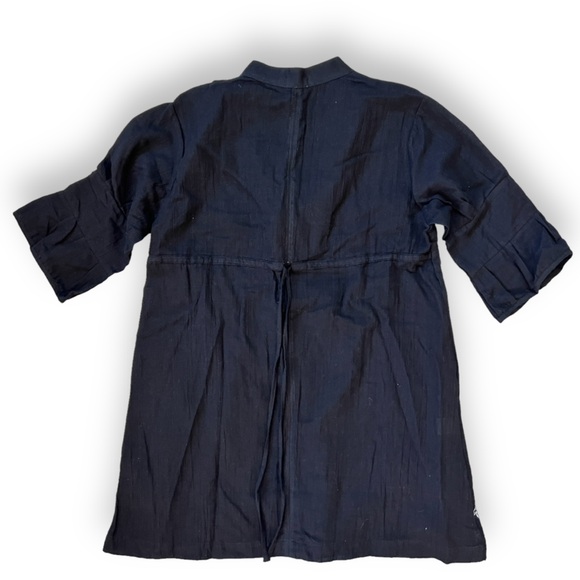 Women’s Black Tunic with White Embroidery Short Sleeve Open Front Size Small - Picture 4 of 7